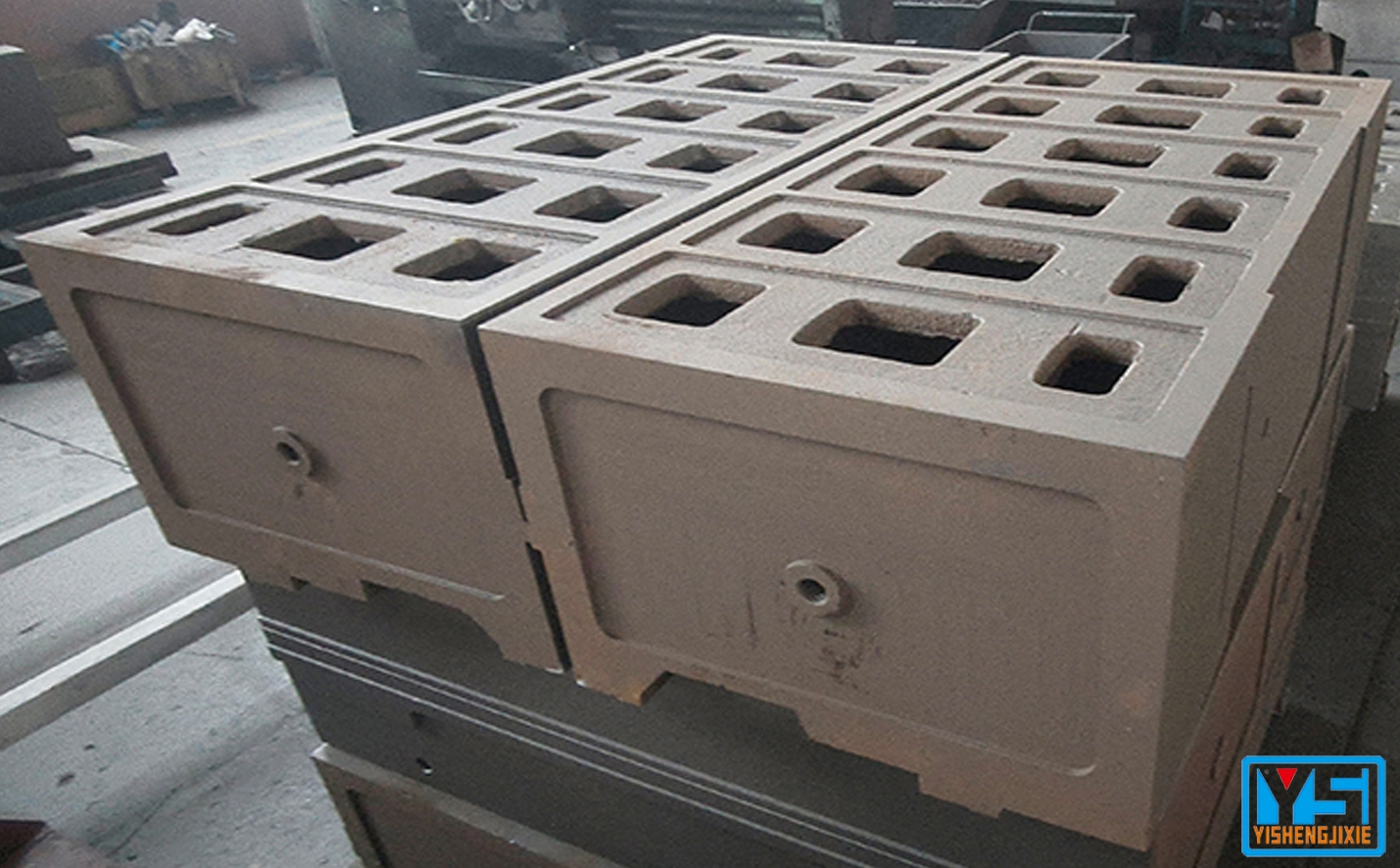 HT300灰铁床身铸件实拍图片